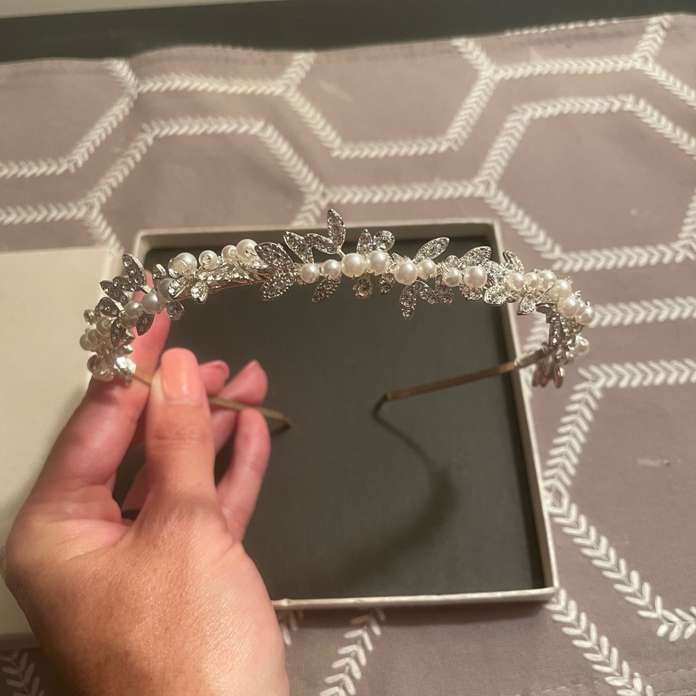 Elegant Silver and Pearl Headband